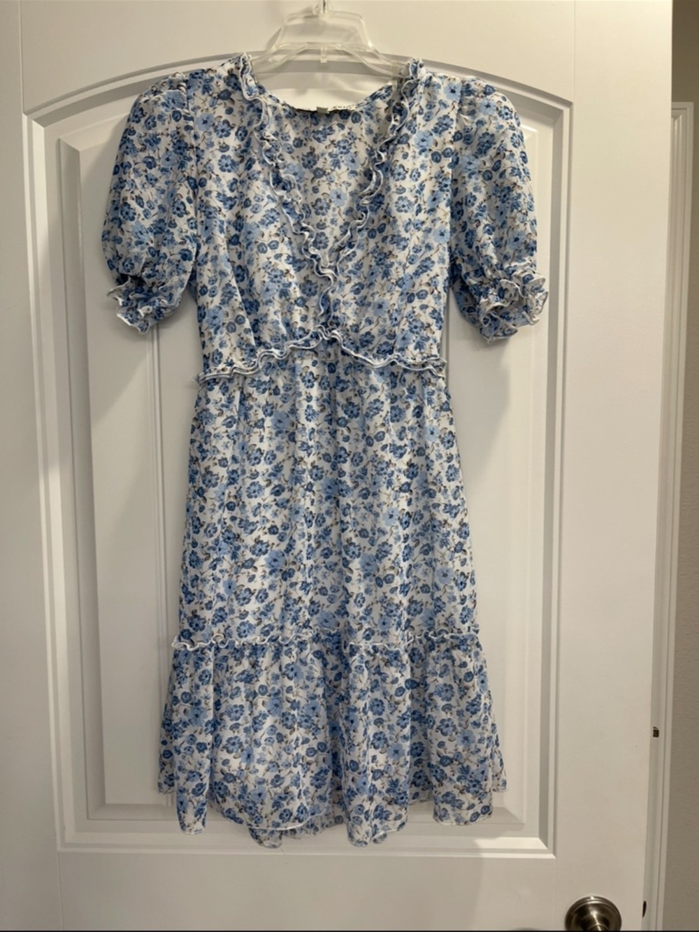 XS Allison & Kelly Dress Size XS Floral Blue Chiffon Flowy Lined